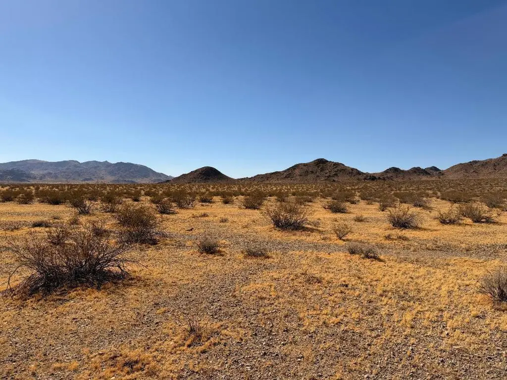 31 Brucite Street, Lucerne Valley, CA — listing photo 1