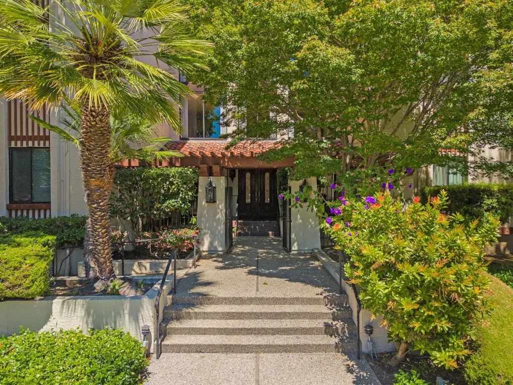 320 Elm Street 304, San Mateo, CA — listing photo 1