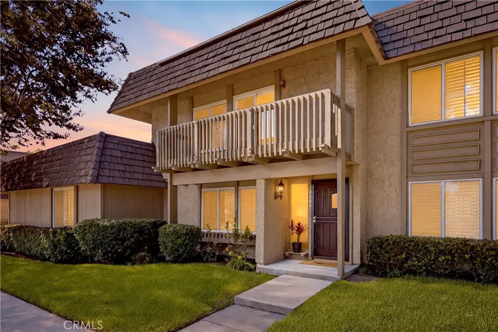 10204 Durango River Court, Fountain Valley, CA — listing photo 1