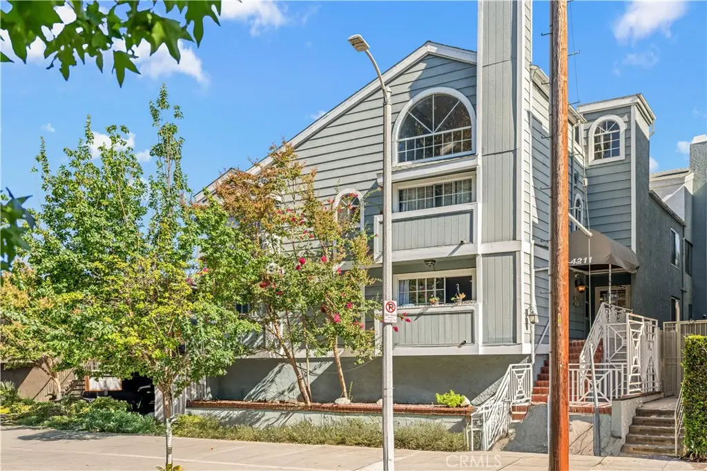 4211 Arch 203, Studio City, CA — listing photo 1