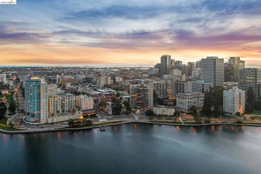 Condominium for sale at 177 19Th St 11C, Oakland, CA featuring 2 beds and 2 baths