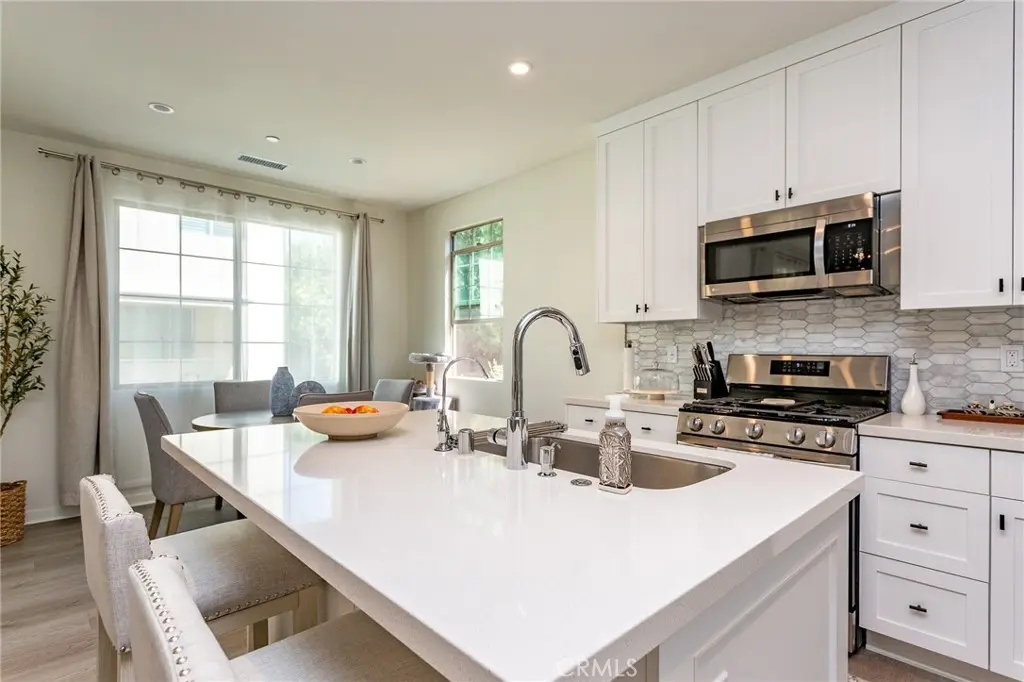 Residential Lease for rent at 120 Coastal Garden, Irvine, Orange County, CA featuring 3 beds and 3 baths