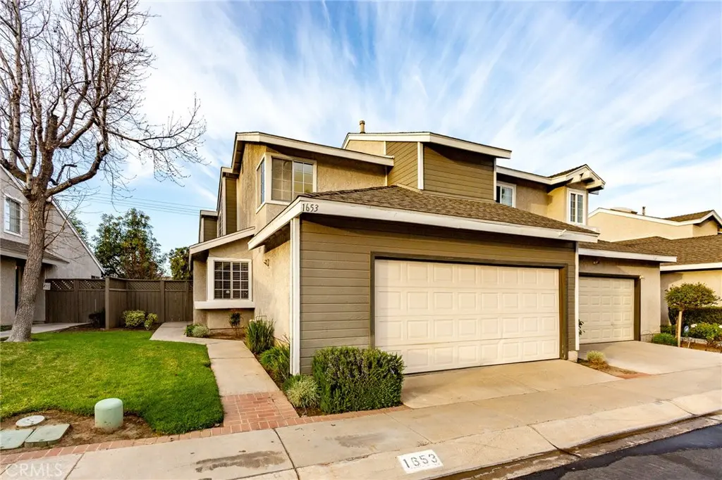 Condominium for rent at 1653 Toyon Place, Corona, CA featuring 4 beds and 2 baths