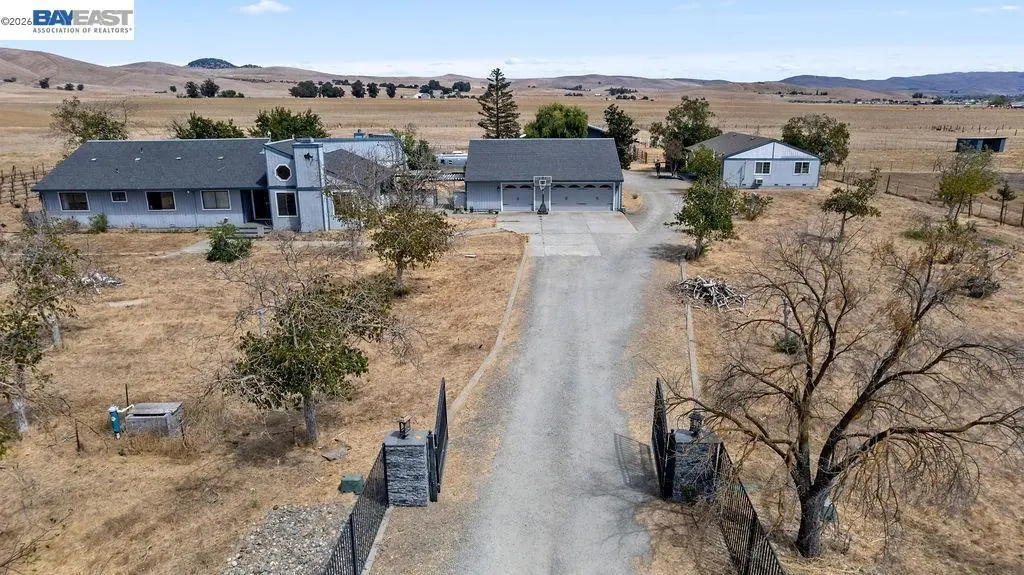 Single Family Residence for sale at 4767 Bel Roma Rd, Livermore, CA featuring 6 beds and 4 baths