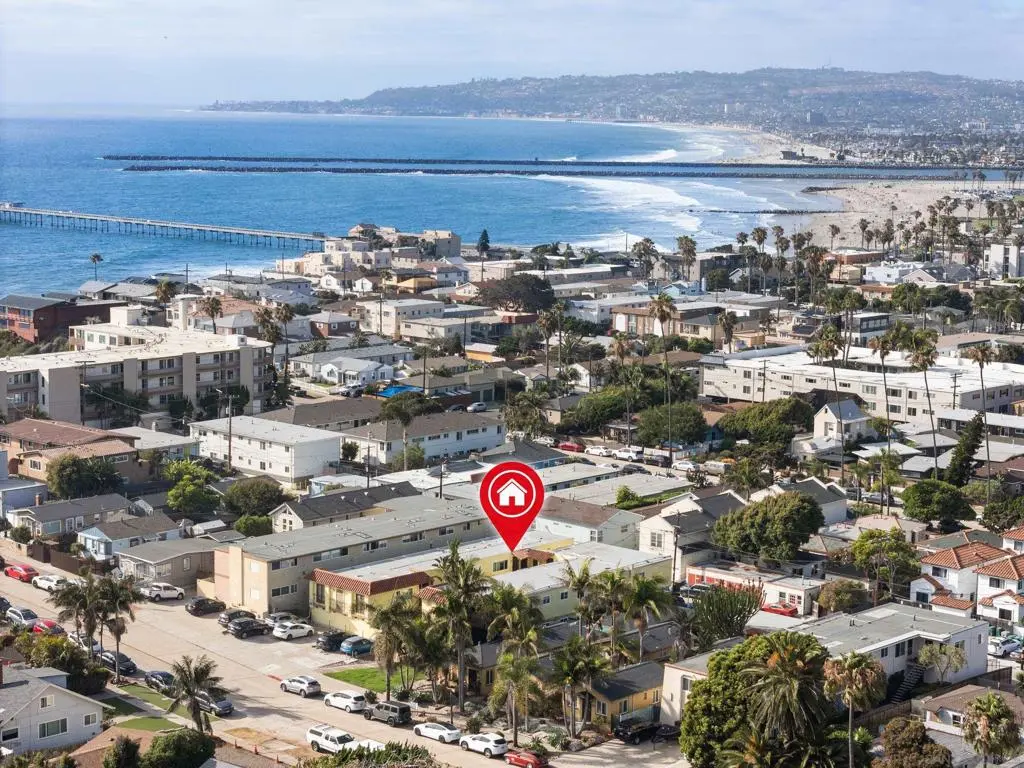 Condominium for sale at 4950 Coronado Ave 2, San Diego, CA featuring 2 beds and 2 baths