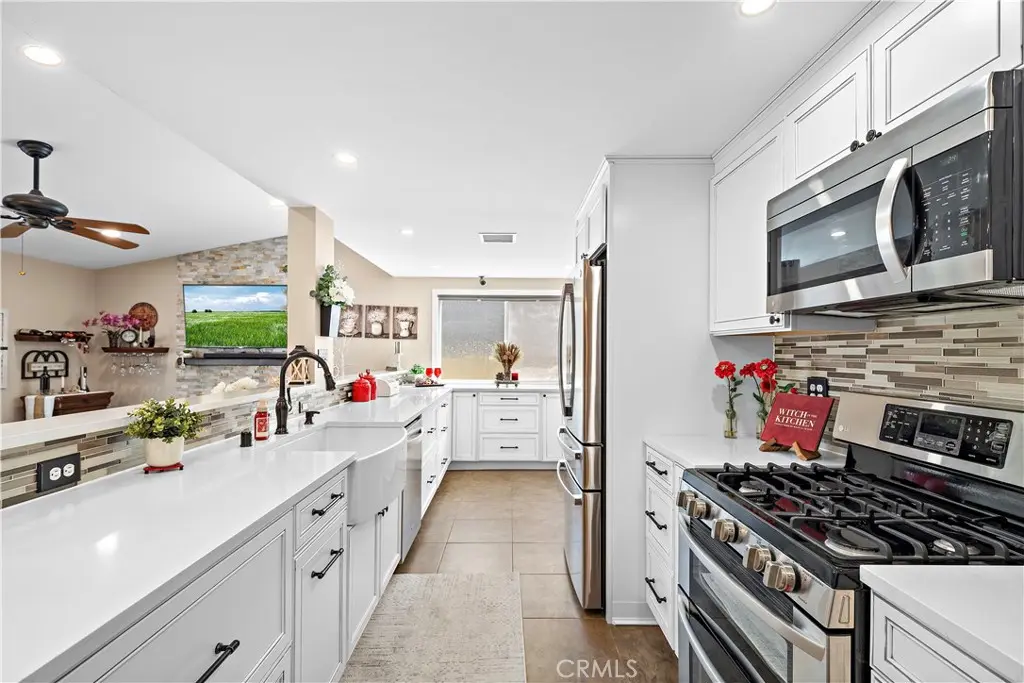 20712 Spindrift Lane, Huntington Beach, CA — listing photo 1