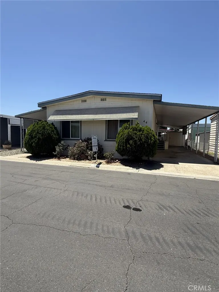 11250 Beach Blvd SPC 44, Stanton, CA — listing photo 1