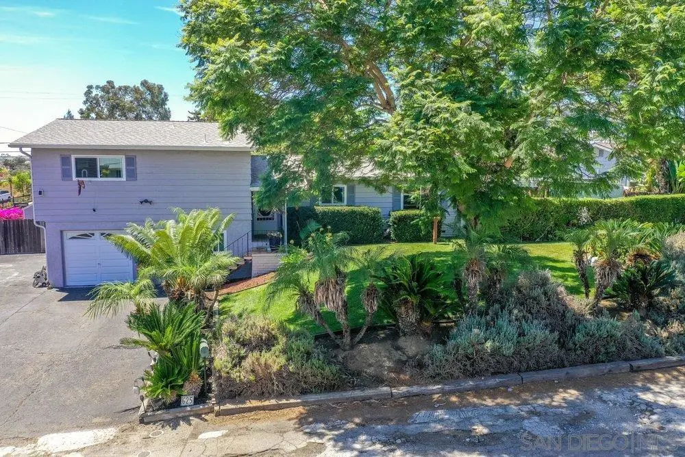 625 Corona CT, Vista, CA — listing photo 1