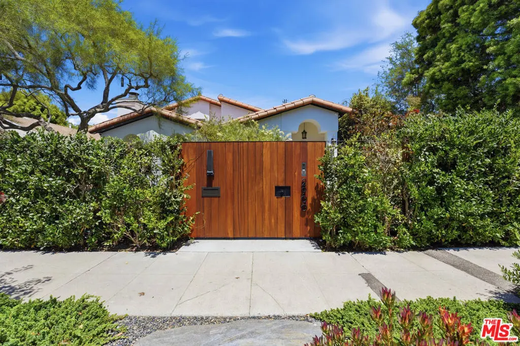 2900 Clune Avenue, Los Angeles, CA — listing photo 1