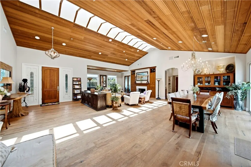 Residential Lease for rent at 15159 Rancho Real, Del Mar, San Diego County, CA featuring 4 beds and 5 baths