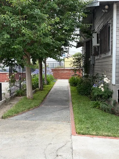 Single Family Residence for sale at 810 S Indiana, Los Angeles, CA featuring 2 beds and 1 bath