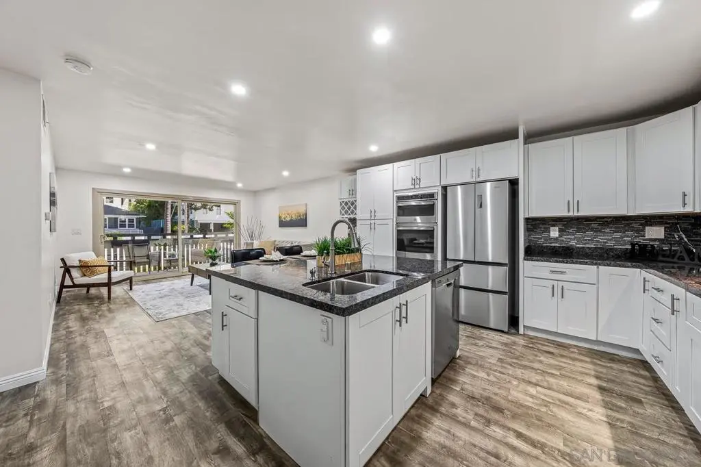 Condominium for sale at 3450 2nd Ave 14, San Diego, CA featuring 2 beds and 2 baths