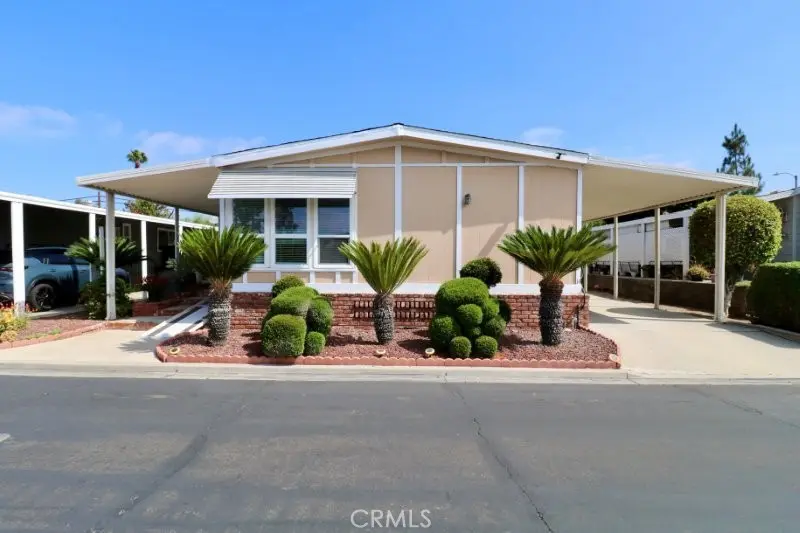 Manufactured In Park for sale at 14055 Lake View Drive 14, La Mirada, CA featuring 2 beds and 2 baths