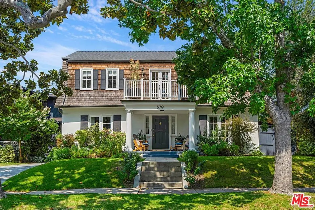 Single Family Residence for rent at 379 N Ridgewood Place, Los Angeles, CA featuring 3 beds and 3 baths