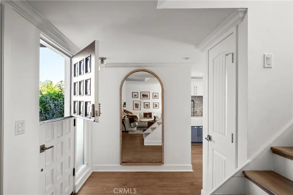 368 Genoa, Costa Mesa, CA — listing photo 1