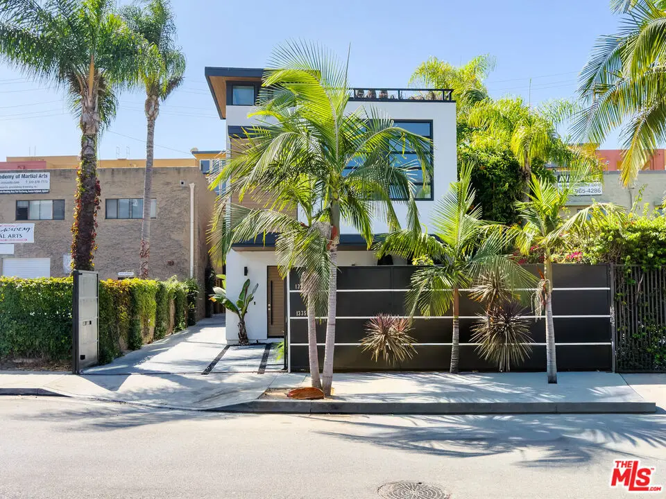 13356 Beach Avenue 1/2, Marina Del Rey, CA — listing photo 1