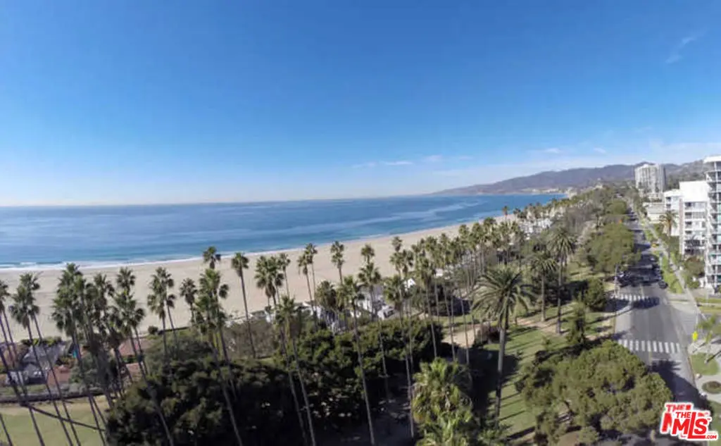 Apartment for rent at 617 Ocean Avenue L, Santa Monica, CA featuring 2 beds and 1 bath