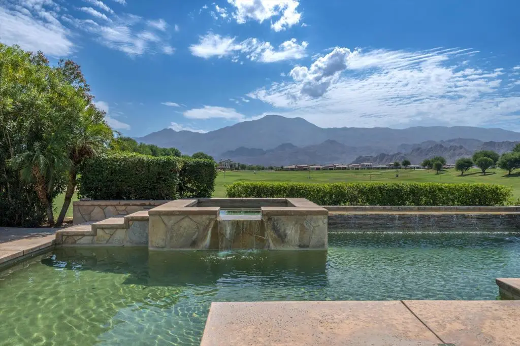 55493 Southern, La Quinta, CA — listing photo 1