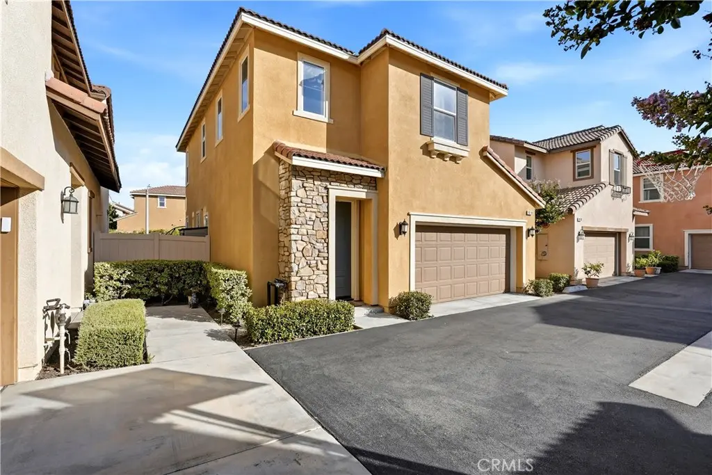 19718 Kamm Court, Canyon Country, CA — listing photo 1