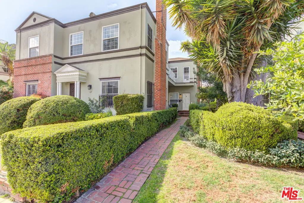 Residential Lease for rent at 127 N Harper Avenue, Los Angeles, Los Angeles County, CA featuring 2 beds and 1 bath