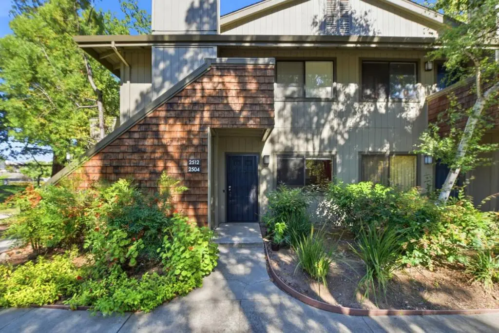 Apartment for rent at 2504 La Terrace Circle, San Jose, CA featuring 2 beds and 2 baths