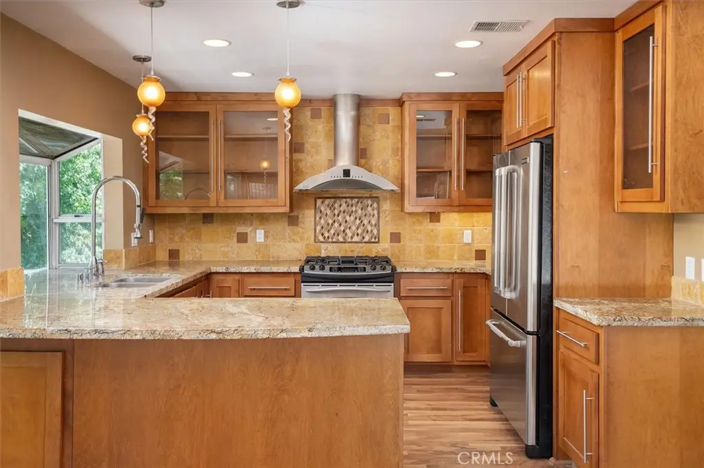 26105 Mcbean Pkwy Unit 64, Valencia, CA — listing photo 1