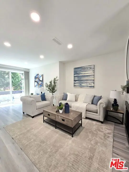 10976 1/2 National Boulevard 9, Los Angeles, CA — listing photo 1