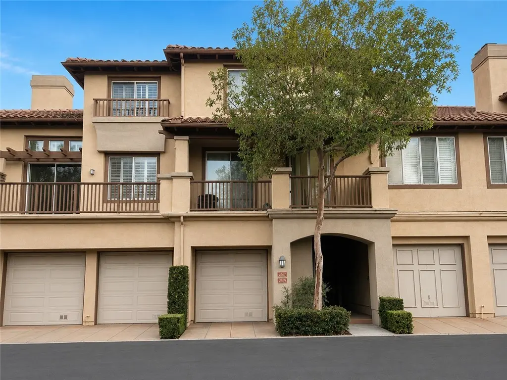 Condominium for sale at 2667 Dietrich, Tustin, CA featuring 2 beds and 1 bath