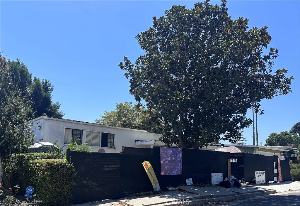Single Family Residence for sale at 4258 Don Luis, Los Angeles, CA featuring 4 beds and 2 baths