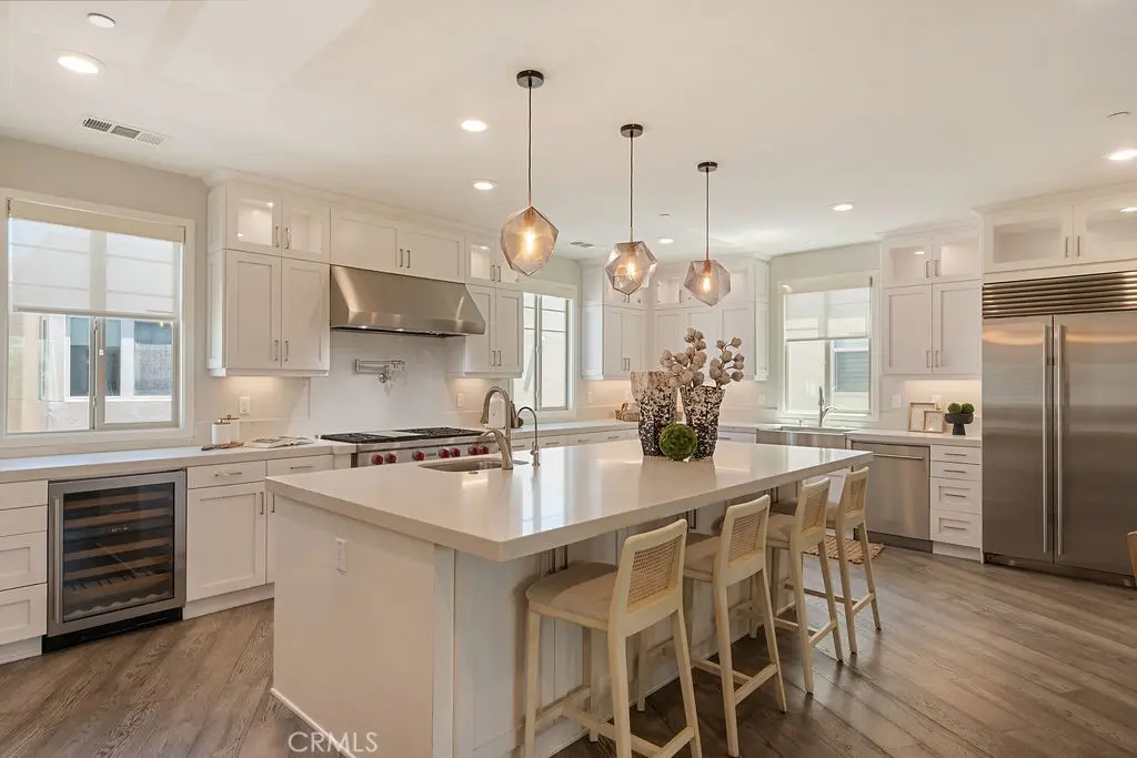 128 Catalyst, Irvine, CA — listing photo 1