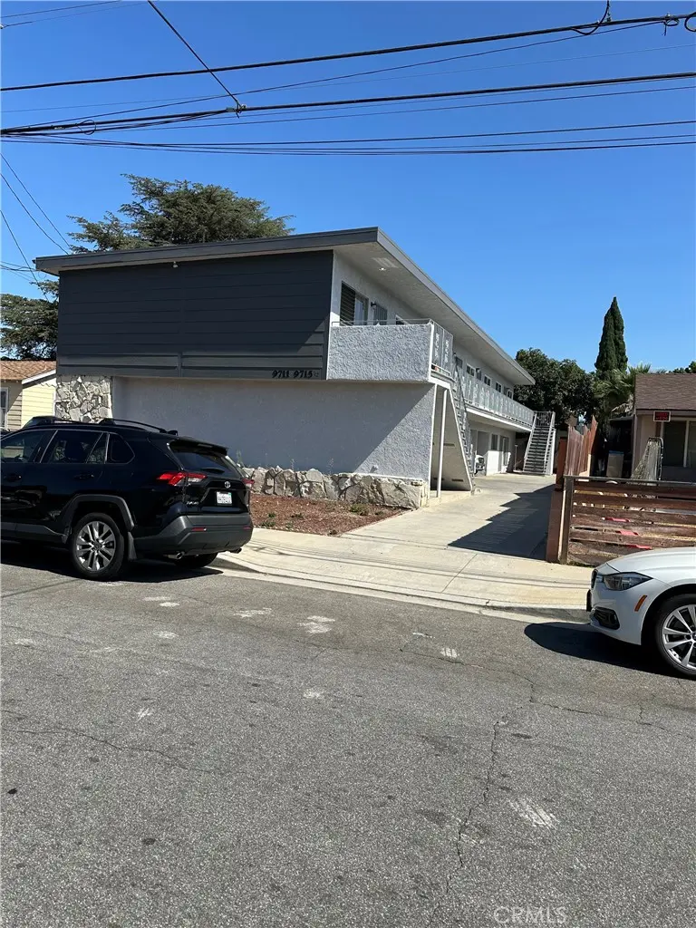 Apartment for sale at 9711 Laurel, Bellflower, CA