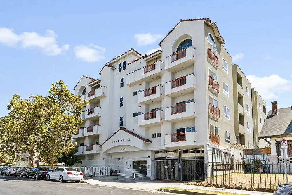 Condominium for sale at 908 S Ardmore Avenue 304, Los Angeles, CA featuring 2 beds and 2 baths