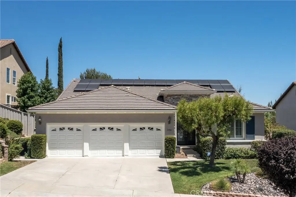 Single Family Residence for sale at 31916 Birchwood, Lake Elsinore, CA featuring 3 beds and 3 baths