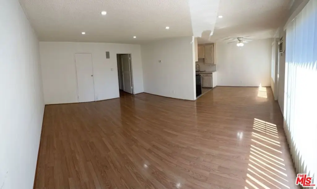 14218 Sylvan Street 4, Van Nuys, CA — listing photo 1