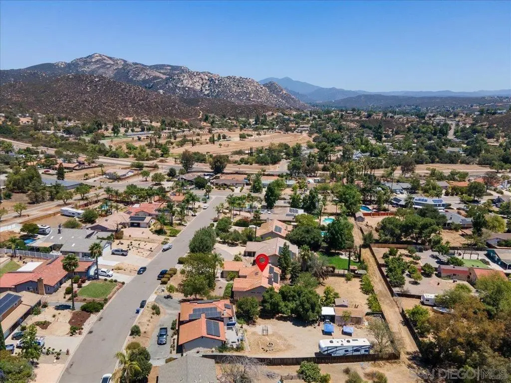 24235 Cerro Vista Way, Ramona, CA — listing photo 1