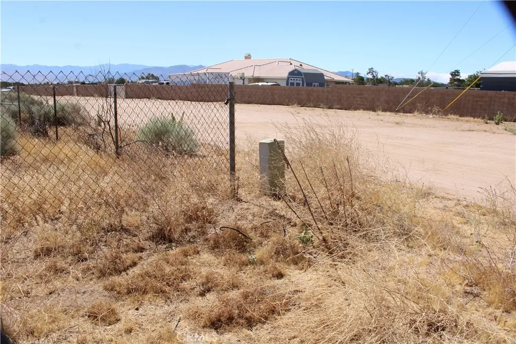 13464 Fir, Oak Hills, CA — listing photo 1