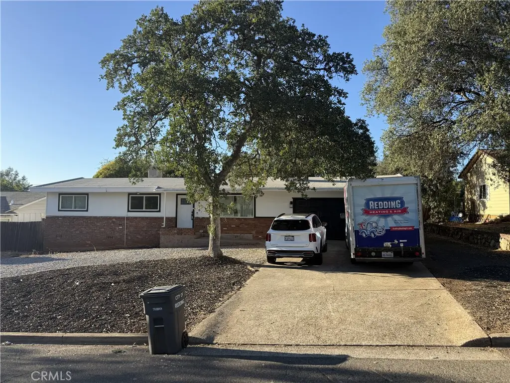 1448 Mistletoe lane, Redding, CA — listing photo 1
