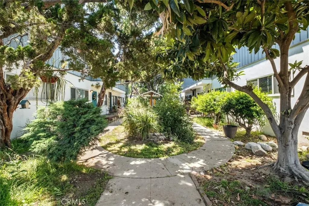 5851 Woodman Avenue, Valley Glen, CA — listing photo 1