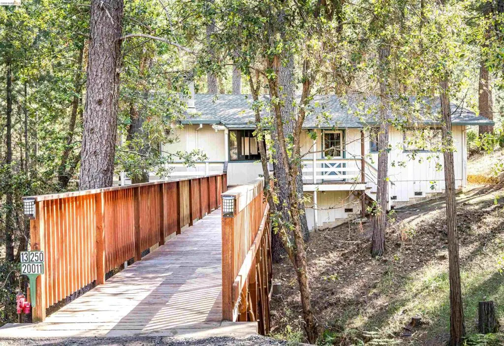 20011 Pine Mountain Dr, Groveland, CA — listing photo 1