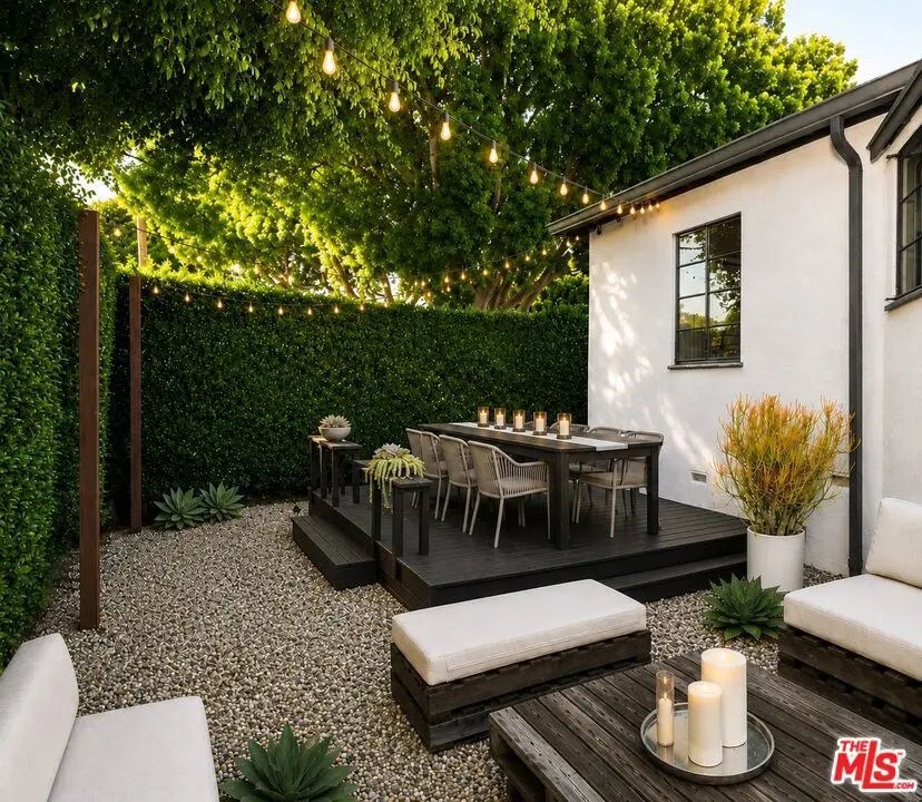 Residential Lease for rent at 502 Strand Street, Santa Monica, Los Angeles County, CA featuring 2 beds and 1 bath