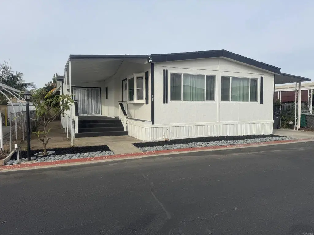 4616 N River Road 42, Oceanside, CA — listing photo 1