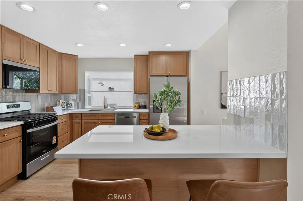 Single Family Residence for sale at 43 Oxbow Creek, Laguna Hills, CA featuring 4 beds and 3 baths