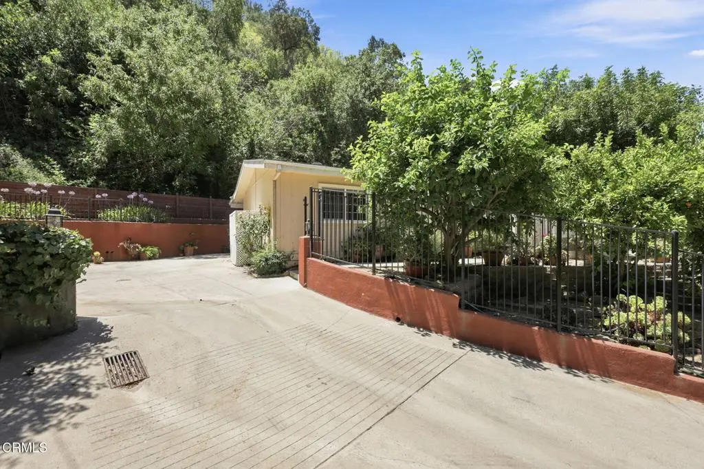 10475 Sulphur Cascade, Santa Paula, CA — listing photo 1