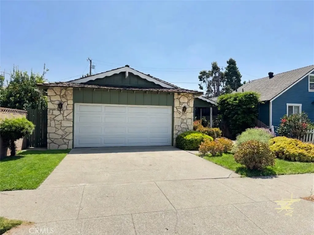 Single Family Residence for sale at 5960 Gundry, Long Beach, CA featuring 3 beds and 2 baths