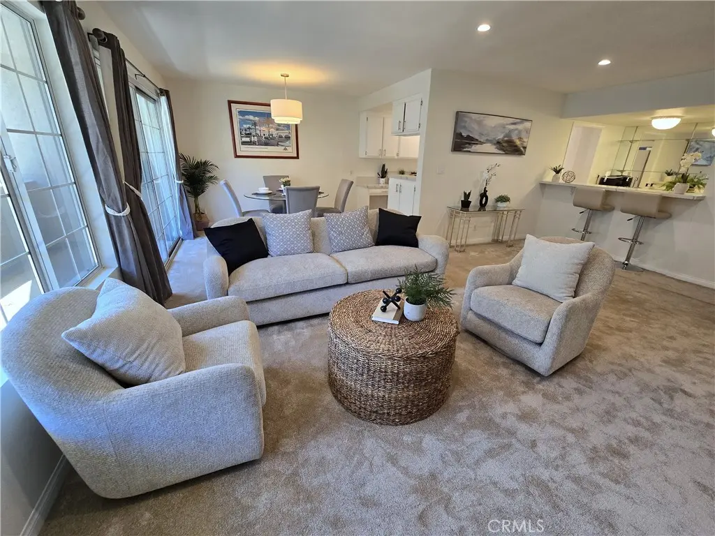 4647 Willis Avenue 220, Sherman Oaks, CA — listing photo 1