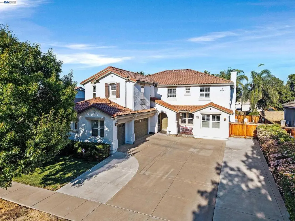 Single Family Residence for sale at 1708 La Pergola Dr, Brentwood, CA featuring 6 beds and 5 baths