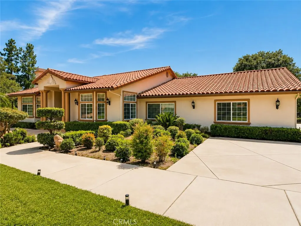 225 Barranca, Bradbury, CA — listing photo 1