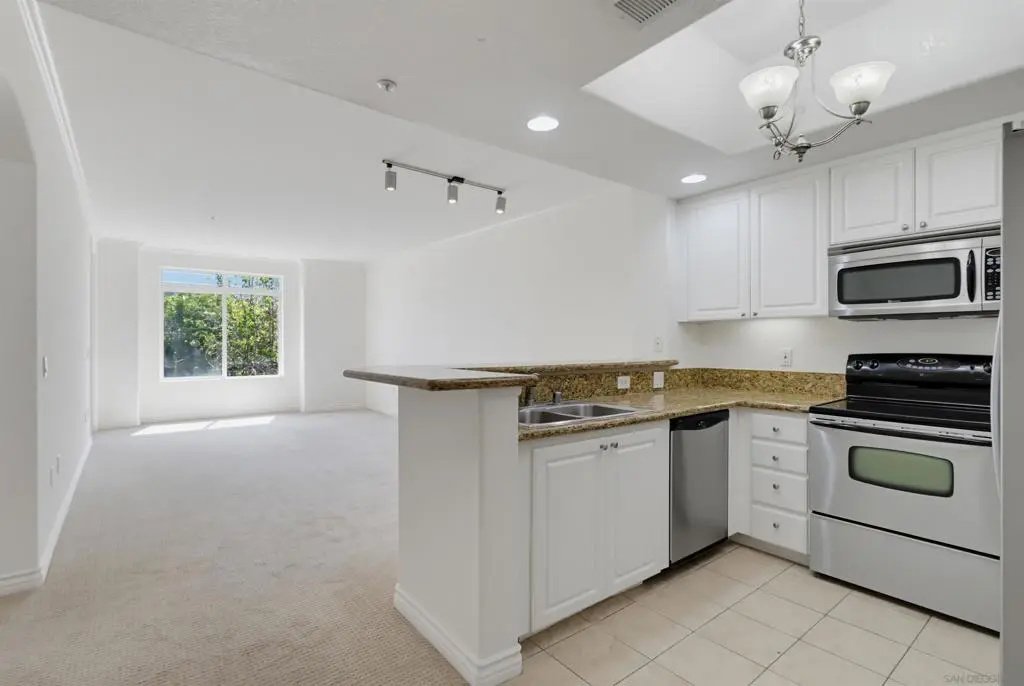 4175 Executive Dr G205, La Jolla, CA — listing photo 1