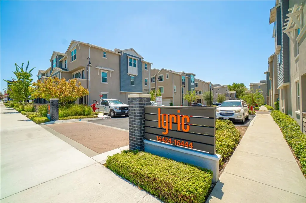 Condominium for sale at 16434 Whittier #6 Boulevard, Whittier, CA featuring 3 beds and 3 baths