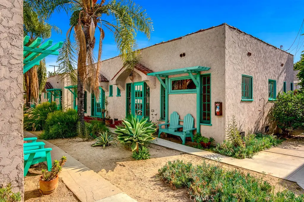 Residential Lease for rent at 615 S Columbus Avenue, Glendale, Los Angeles County, CA featuring 1 bed and 1 bath